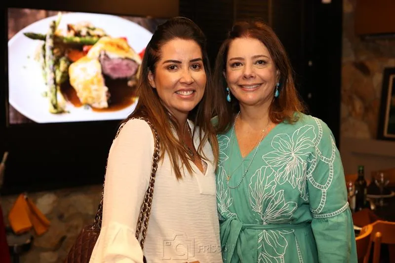 Ana Vládia Sales e Claudia Gradvohl