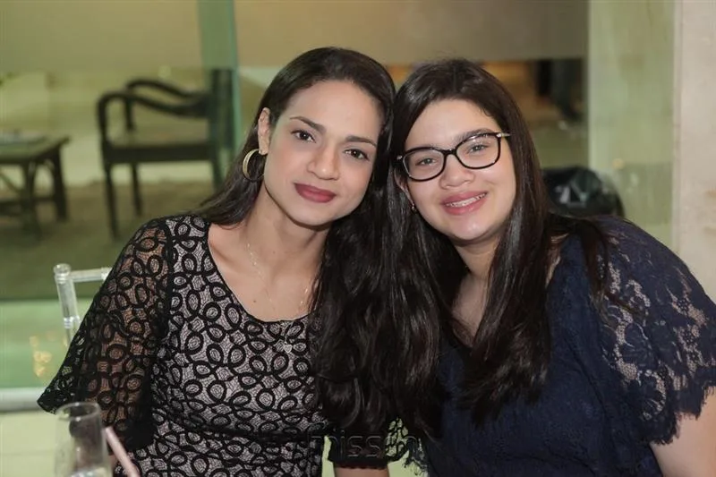 Andrea e Thalisse Queiroz