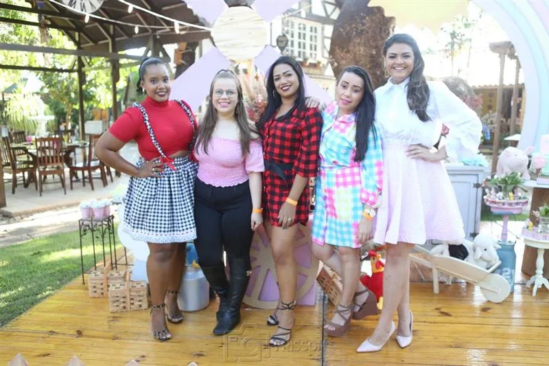 Beatriz Tavares, Ariana Raika, Myckhelly Batista, Fabiana Sales e Cris Pontes
