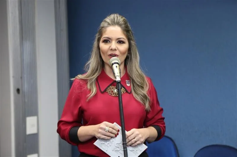 Aline Sá