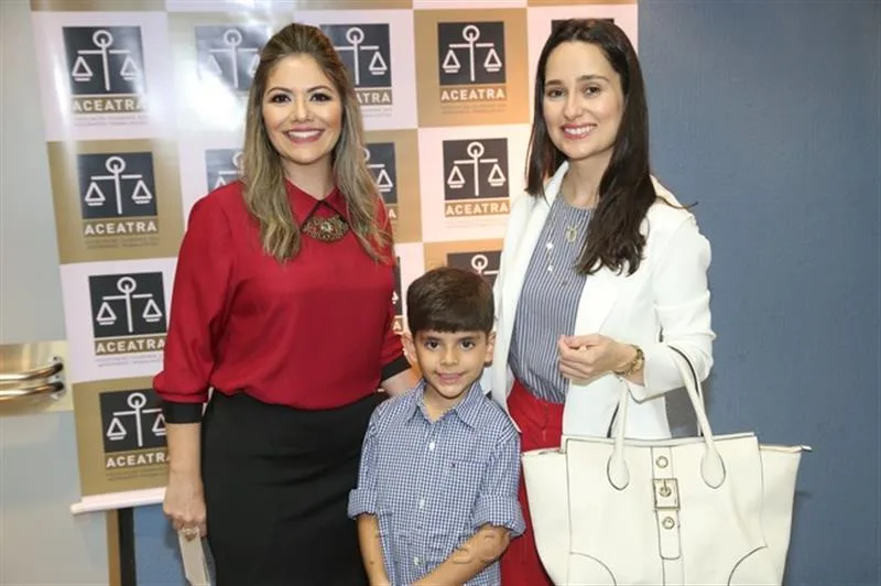 Aline, Raul Sá e Evelane Arrais