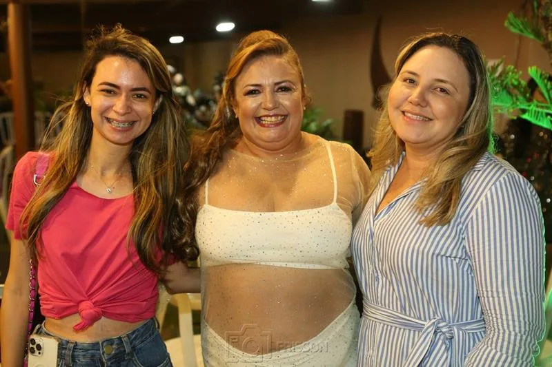 Ana Beatriz Ângelo, Julia Cardoso e Renata Rocha
