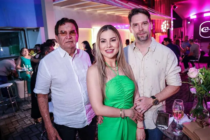 Antônio, Liana e Alexis Mendes