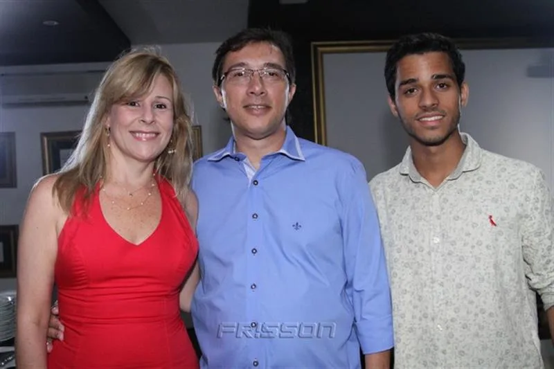 Adriana Pessoa e Paulo Serra, Gustavo Albuquerque