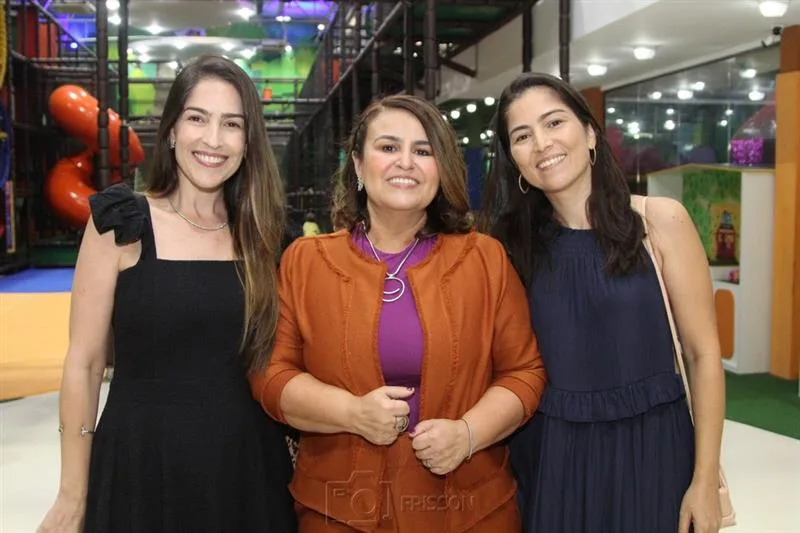 Flávia Amora, Miriam Pontes e Fabiana Amora