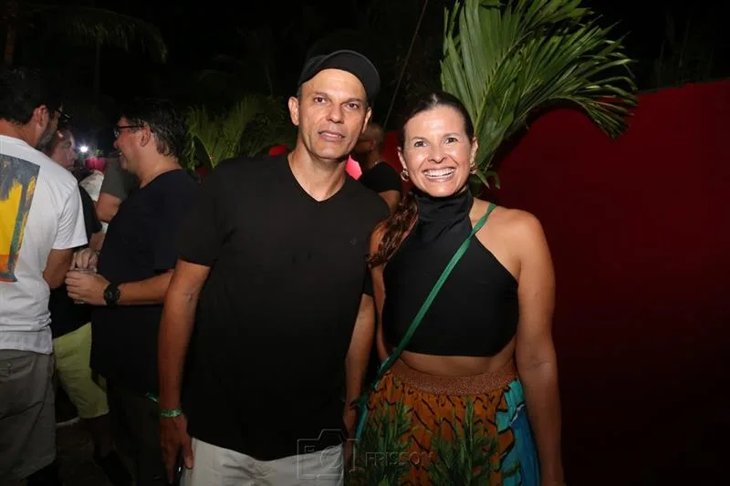 Ailton Júnior e Denise Pontes