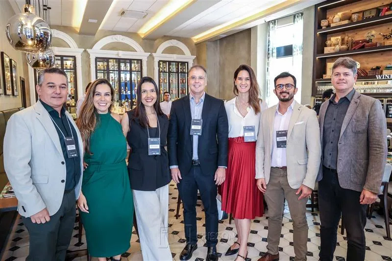 Bain & Company Unimed e Nosso Meio