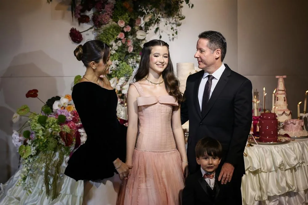 15 Anos de Nicole Kleinberg