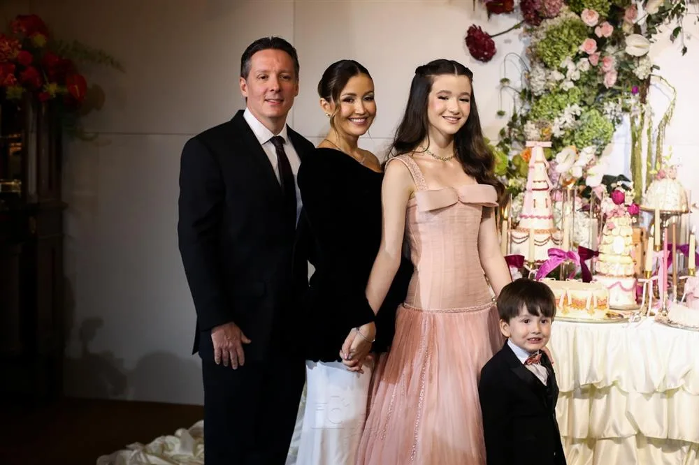 15 Anos de Nicole Kleinberg