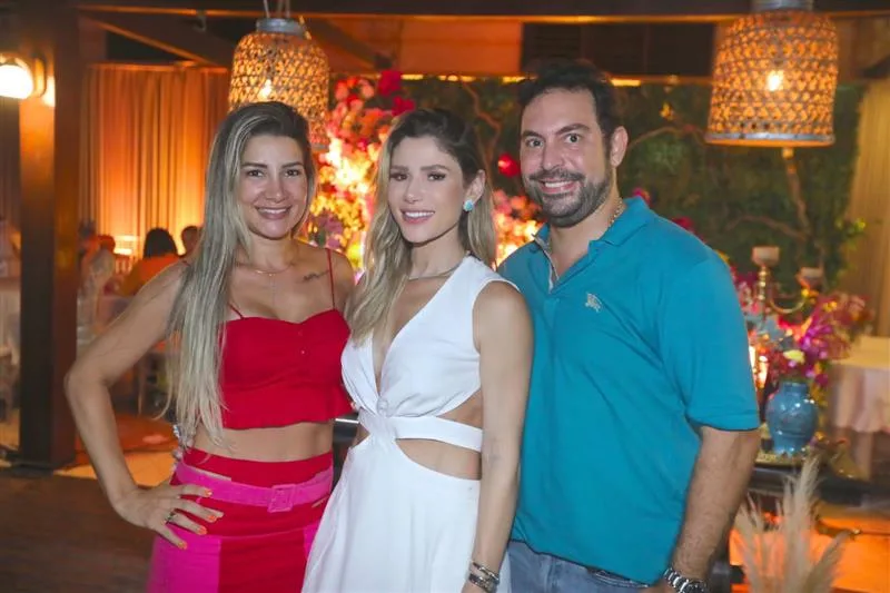Ana Caroline, Patrícia Jereissati e Marcellus Melo