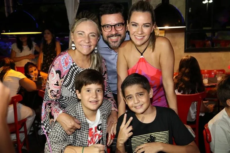 Angela Gurgel, Rodolfo Licurgo, Jeritza Gurgel, Gustavo Licurgo e Alexandre Nunes
