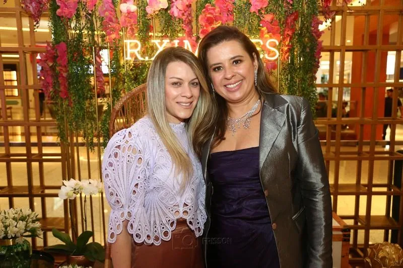 Ana Luyza Batista e Camila Ximenes