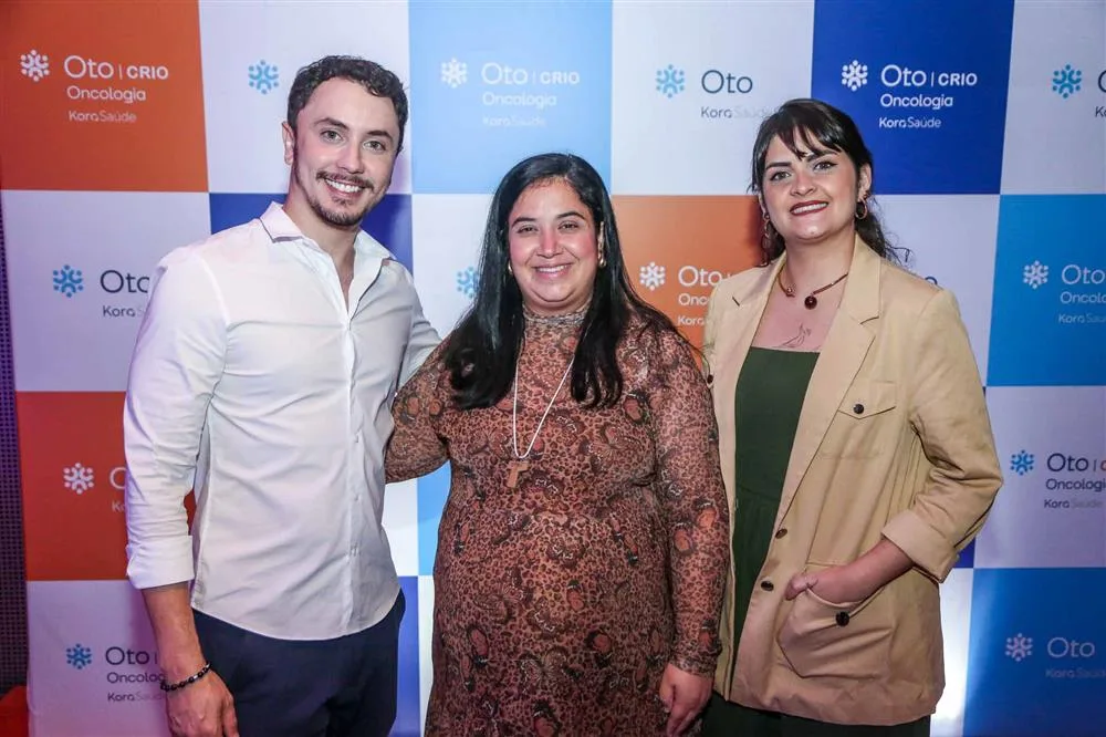 Andre Lira, Lara Pernambuco e Juliane Garcia