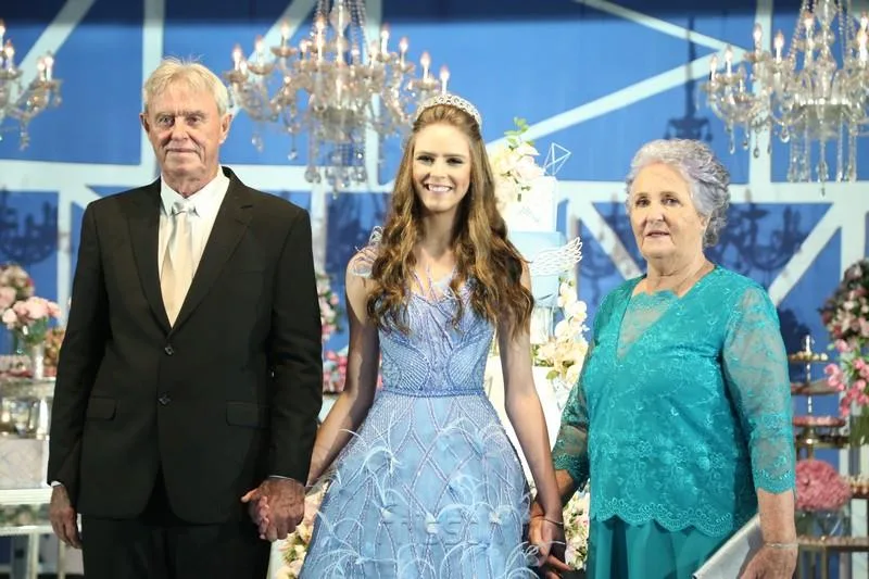 15 Anos de Clara Dal Belo