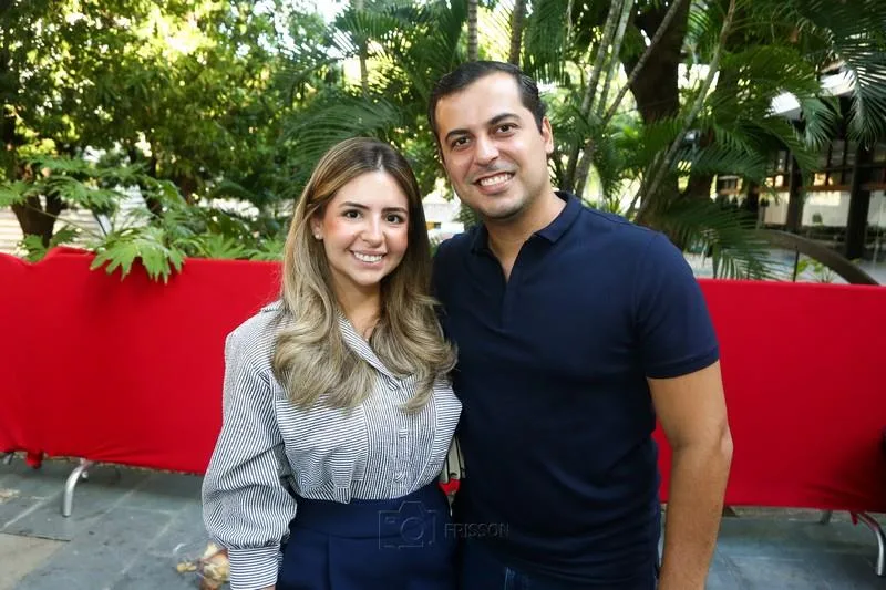 Letícia e Victor Veras