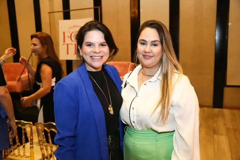 Carol Nunes e Eduarda Santos