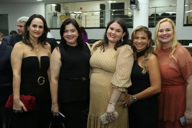 Adriana Miranda, Viviane Almada, Priscila Férrer, Vanessa Queirós e Janaina Lima