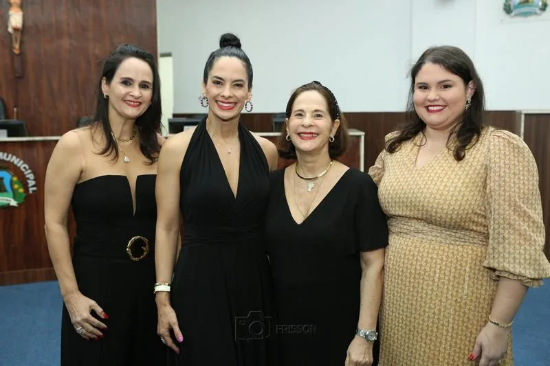 Adriana, Luciana, Cristina Miranda e Priscila Férrer
