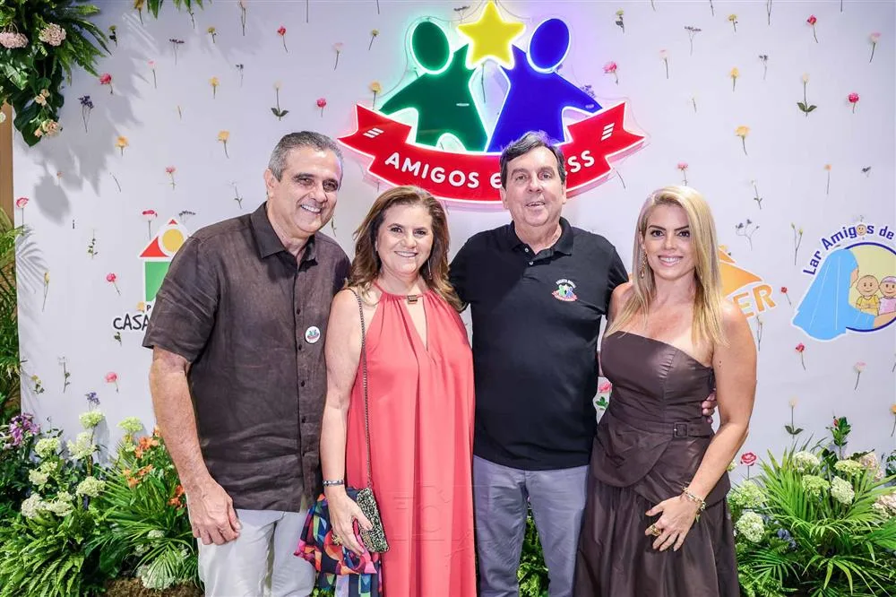 André, Islane Verçosa, João Mendonça e Letícia Studart