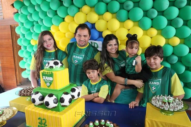 Aguida, Xand, Enzo, Isabele, Isabella e Adrian Alexandre