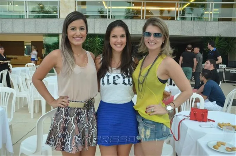 Aline Medeiros, Naiana Lima e Cláudia Brasil