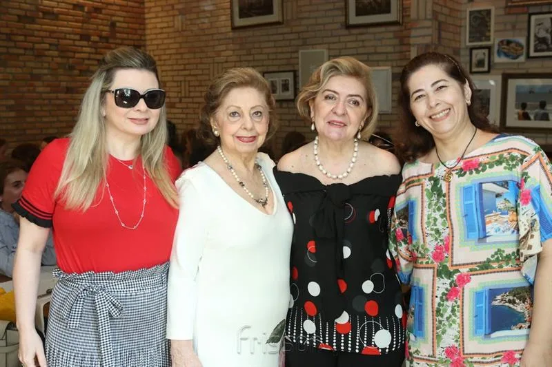 Ana Lúcia, Lúcia Pierre, Maria das Graças Alencar e Adriana Hilluy