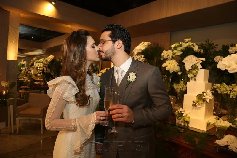 Carine Araújo e Rafael Fujita