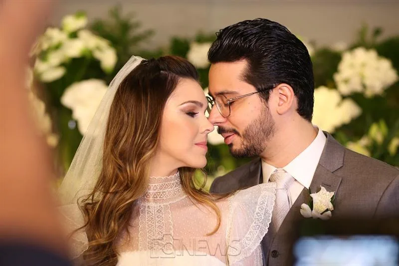 Carine Araújo e Rafael Fujita