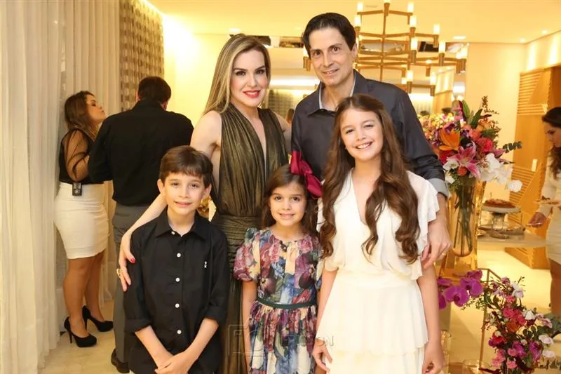 Matheus, Marcela, Maria Beatriz, Renata e Marcelo Pinheiro