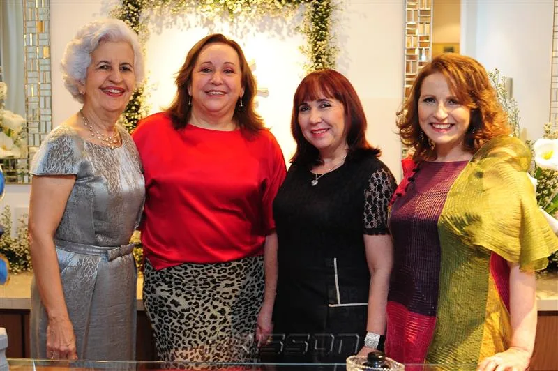 Ana Lúcia Alcântara, Sandra e Viviana Costa e Adriana Forti