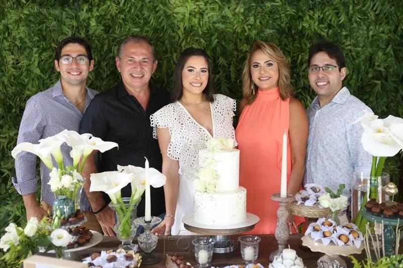 Caio, Moisés, Lara, Polyana e Roberto Oliveira