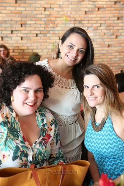 Camile Rôla, Cláudia Pinheiro e Viviane Goyanna