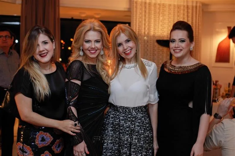 Bárbara Andrade, Branca Mourão, Simone Andrade e Anik Mourão
