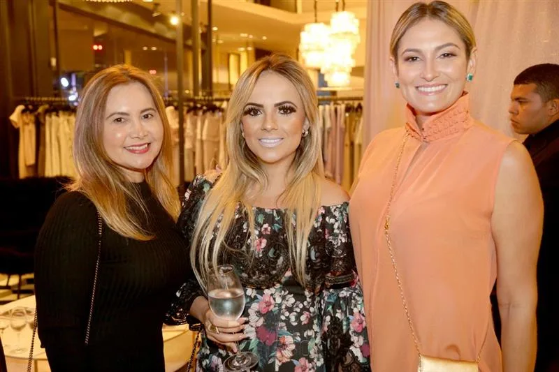 Aracy Caetano, Adrissia Cavalcante e Jaqueline Dantas