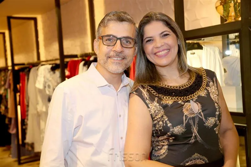 Arilson e Isabelle Queiroz