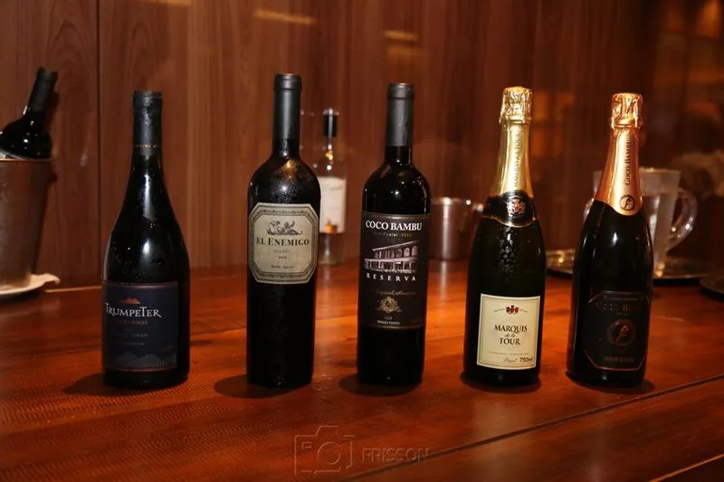 Confraria Amis Et Vins