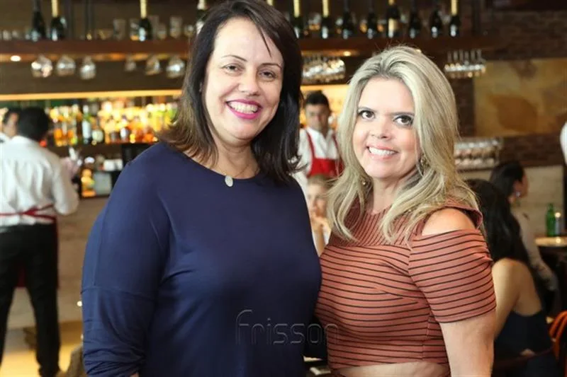 Isabel Gomide e Valeska Rolim