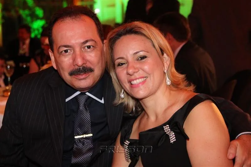 Assis e Erika Martins