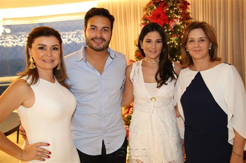 Ana Cristina Machado, Vinícius Machado, Aline Pinho e Fernanda Matoso