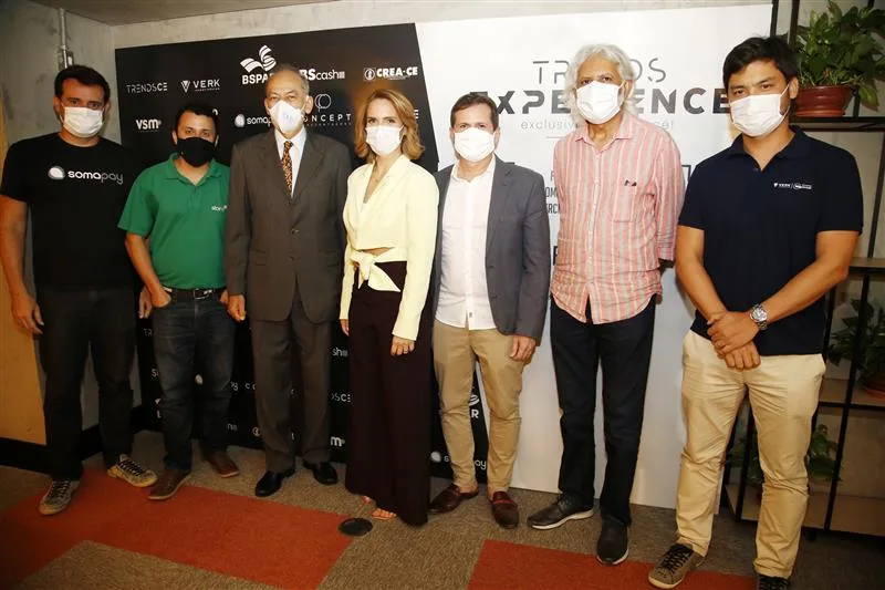 Fernando Gurgel, Bernardo Carneiro, Inácio Arruda, Carla Matos, Marcos André Borges, Carlos Décimo de Souza e Thiago Fujiwa