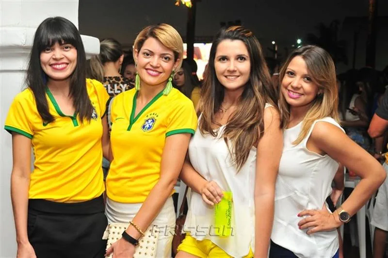Antonia e Silvana Monteiro, Carol Zagonel e Lana Coelho