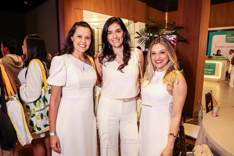 Adriana Sampaio, Liana Quinderé e Andressa Fontes