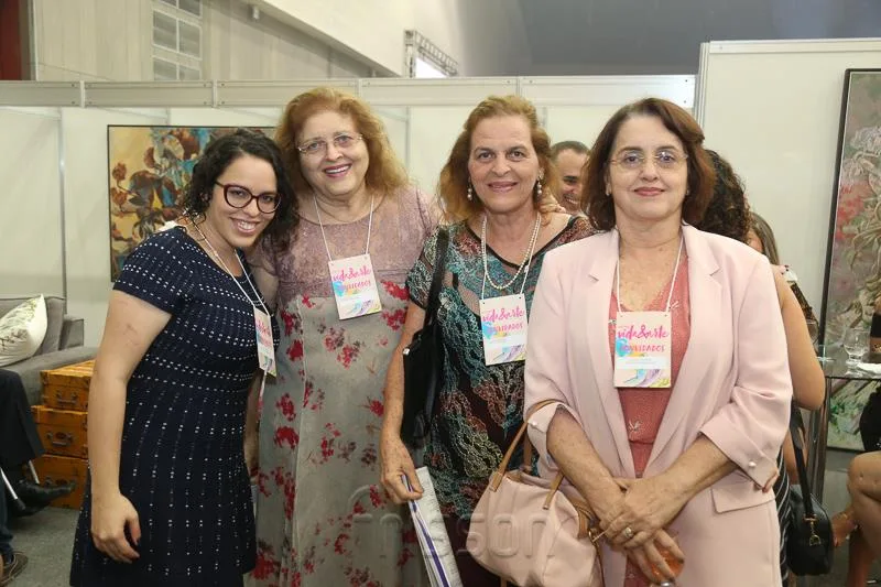 Cassia Dummar, Lucia Maria Asly, Lucia Helena e Albanisa Dummar