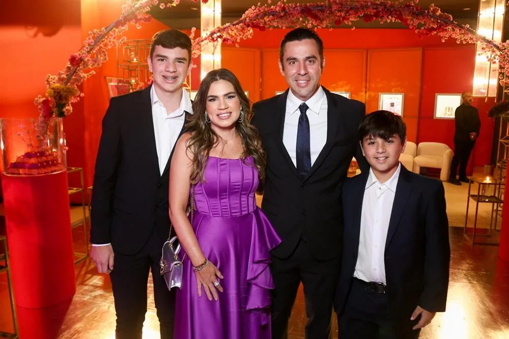 15 Anos de Lara Pimenta