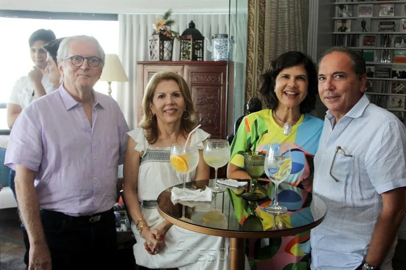 Carlos e Glaucia Castelo Branco, Julia e Neto Galdino