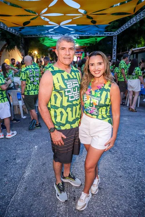 Ailton Sousa e Fabiana Rocha