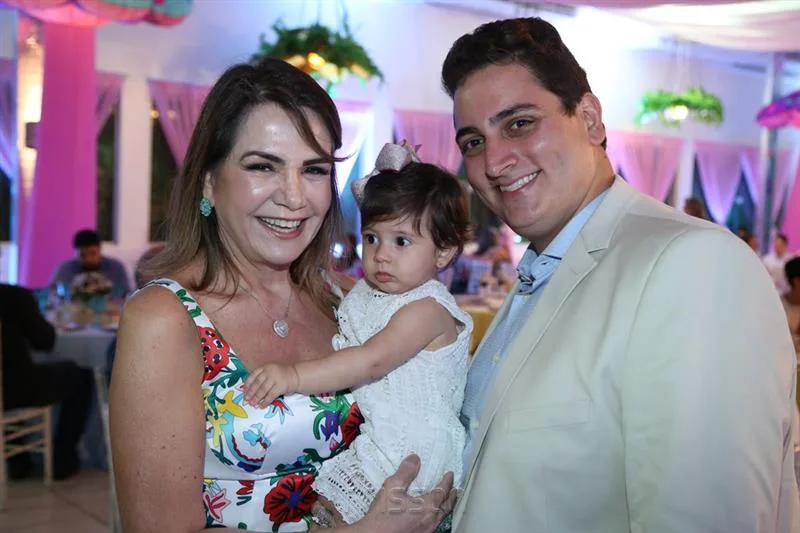 Ana Luiza, Lis e Thiago Barreira