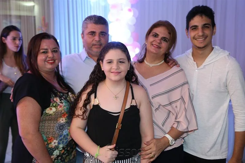 Ana Tereza, Cândido, Mariana, Vanubia e Bruno Craveiro