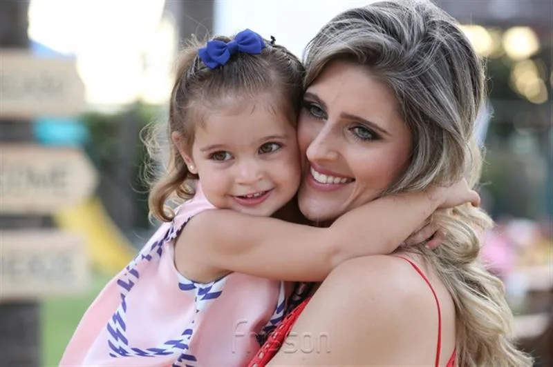 Athyna e Rebeca Bastos