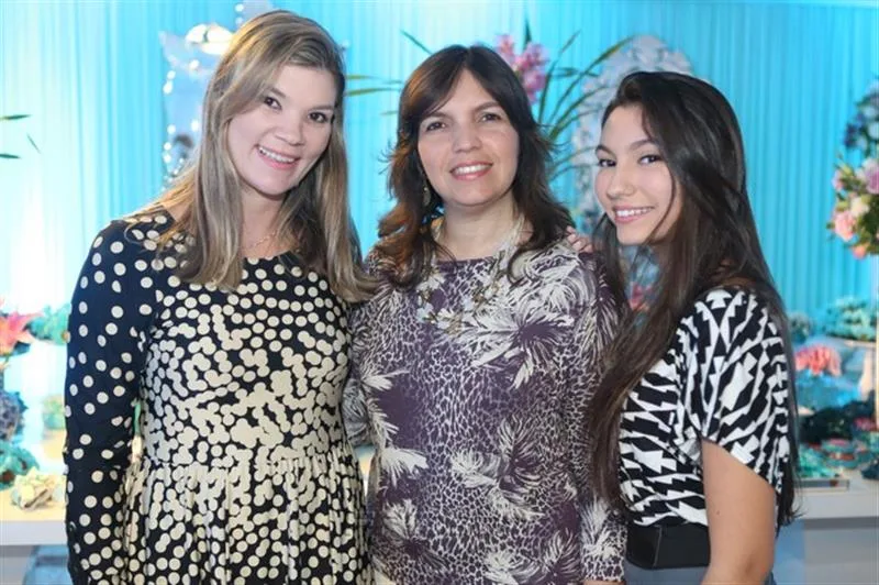 Alessandra Aragão, Andrea e Julia Maporunga